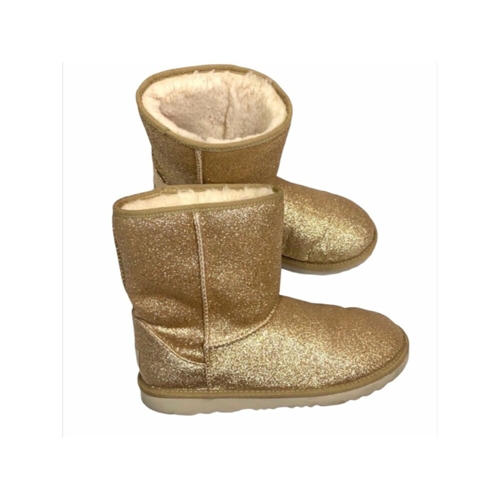 UGG Classic Short II Glitter Women’s Boots Size 6